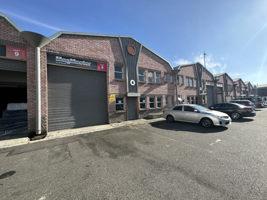To Let commercial Property for Rent in Montague Gardens Western Cape